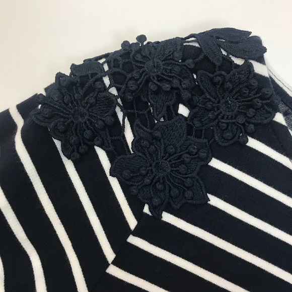 NWOT Banana Republic Stripe Bell Sleeve Top - Picture 5 of 7